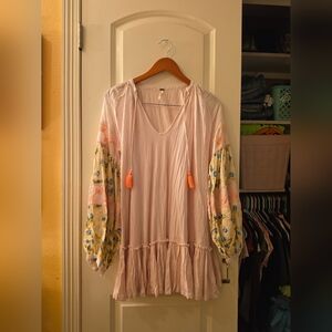 Free People Boho Pink Peasant Tunic with Floral Balloon Sleeves Sz M
